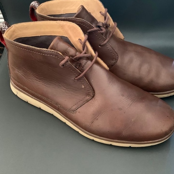 SOLD Mens UGG Freemon Chukka Boots - Picture 2 of 8